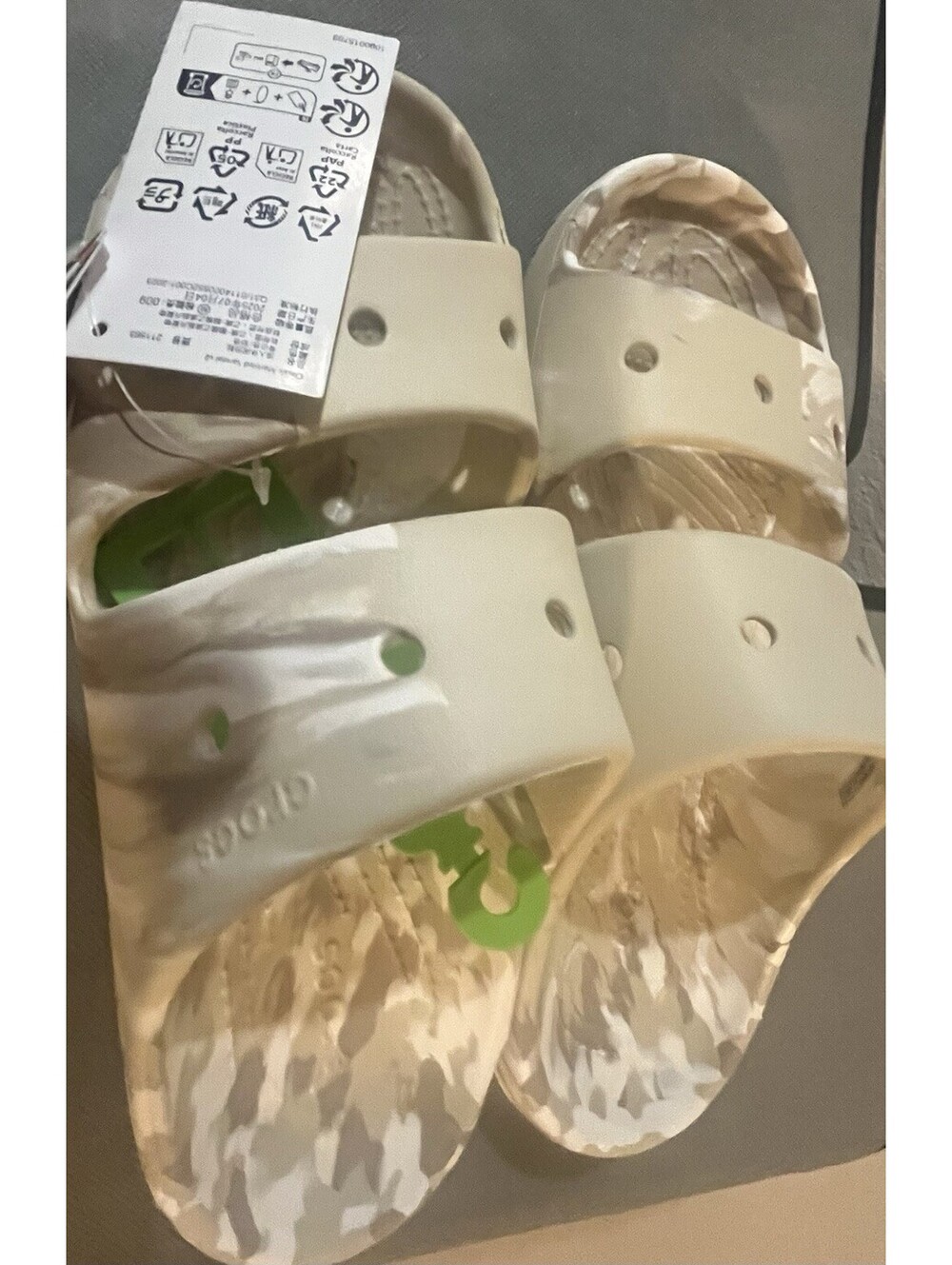 Crocs unisex-adult M8/W10 Classic Marbled Sandals v2 - Tan - New with Tags - Picture 7 of 9